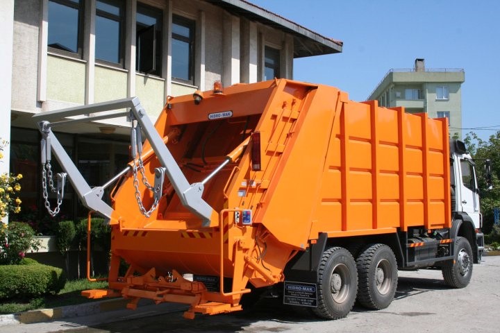 waste collection companies in qatar